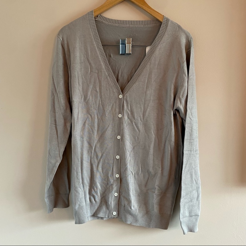 Soft Gray Lightweight Knit Cardigan | Button-Down